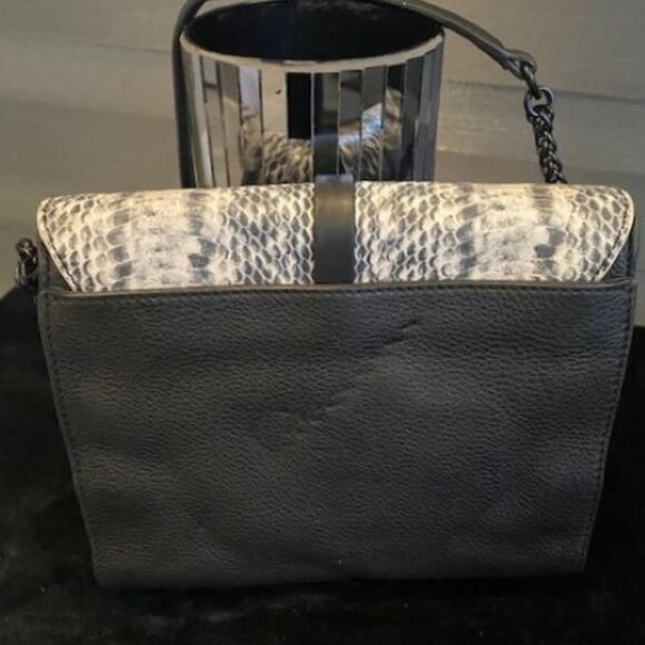 VINCE CAMUTO Leila Black Leather with Faux Snake Skin Handbag Purse NWT $228 - Picture 7 of 7